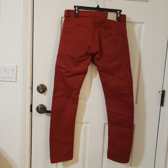 Zara Man Red Distressed Jeans - Picture 5 of 9
